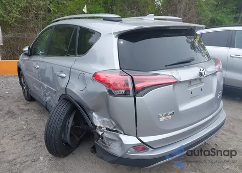 2017 Toyota Rav4 Xle z USA, uszkodzony, nr VIN 2T3RFREV0HW590884